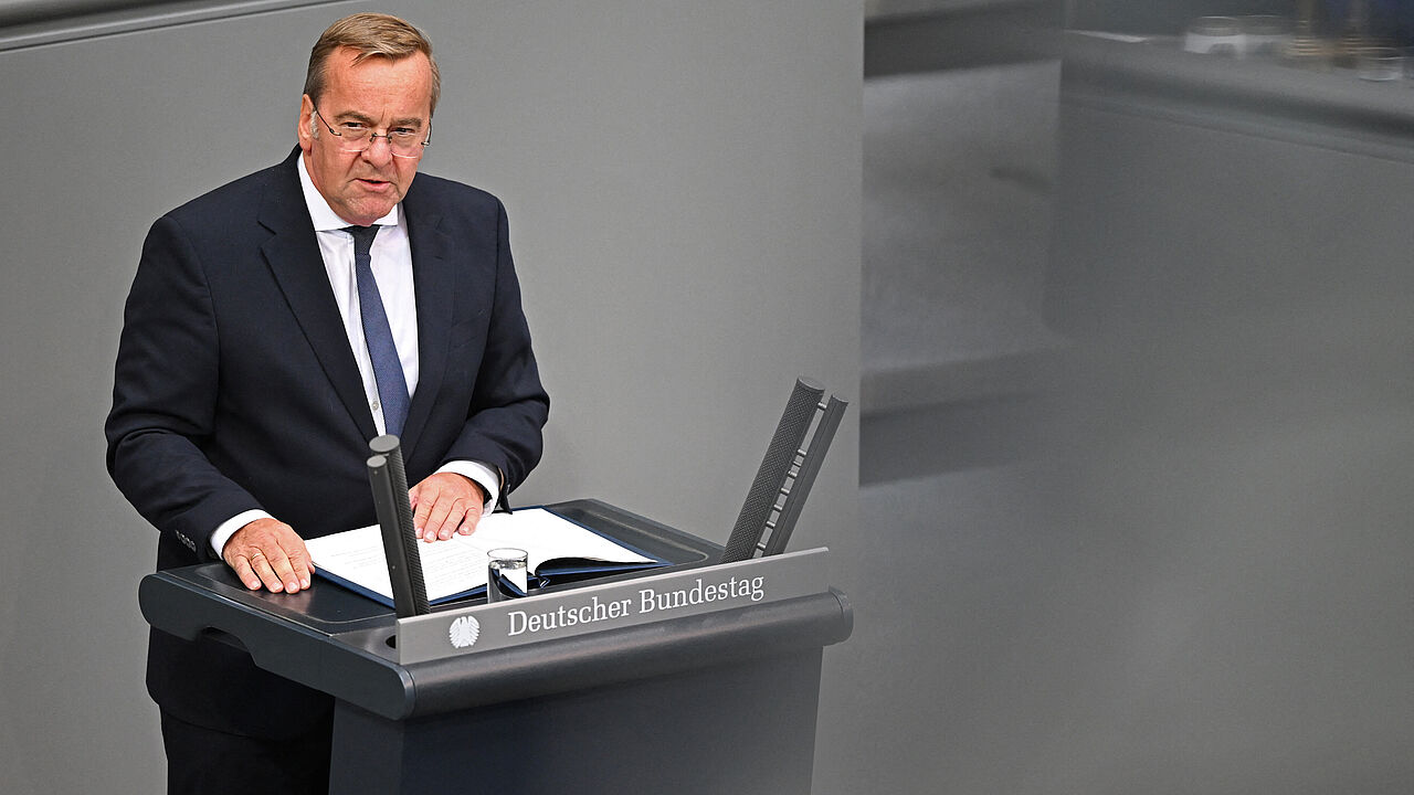 „Ein Haushalt zeigt, wofür ein Staat Verantwortung übernimmt. Er zeigt, was er schützen will und er zeigt, welche Vorsorge er für die Zukunft treffen will", sagte Verteidigungsminister Boris Pistorius. Foto: picture alliance/dpa/Michael Brandt