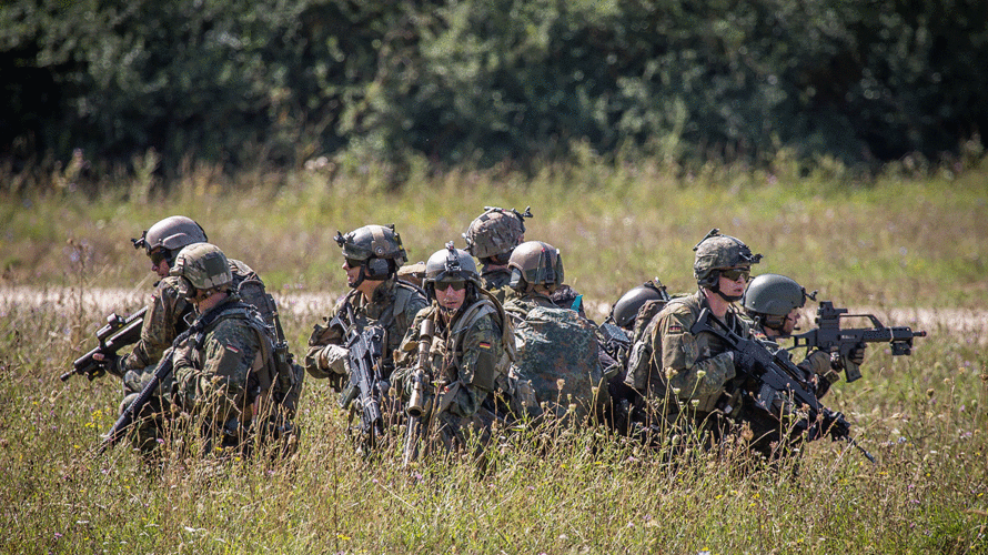 Welche Erwartungen haben SaZ, wenn es um den Karriereweg bei der Bundeswehr und den Einstieg ins zivile Berufsleben geht? Das sozialwissenschaftliche Institut der Bundeswehr hat fünf unterschiedliche Typen ausscheidender Zeitsoldaten identifiziert. Was für ein Typ sind Sie? Foto: Bundeswehr/Marco Dorow