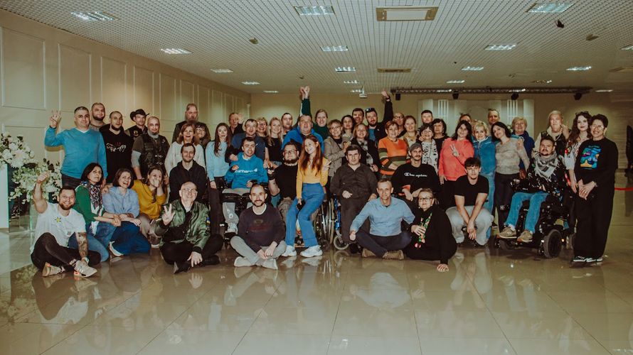 Mehr als 50 Gäste nahmen an der Auftaktveranstaltung der ehrenamtlichen Initiative „Hilfe für verletzte ukrainische Soldaten Berlin Brandenburg“ teil. Foto: Agnessa Cherednichenko