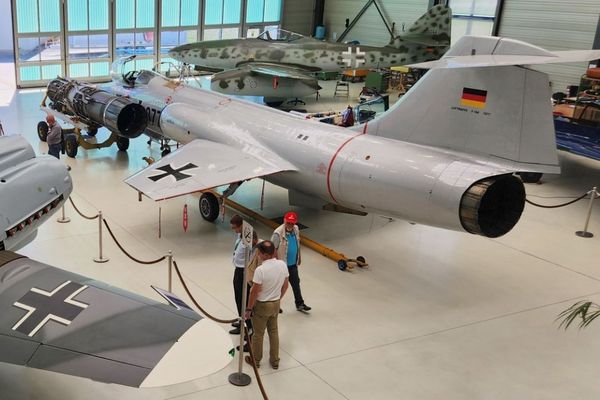 Im Museum gab es den „guten alten Starfighter“ und andere Ausstellungsstücke zu sehen.  Foto: KERH Erding/Freising