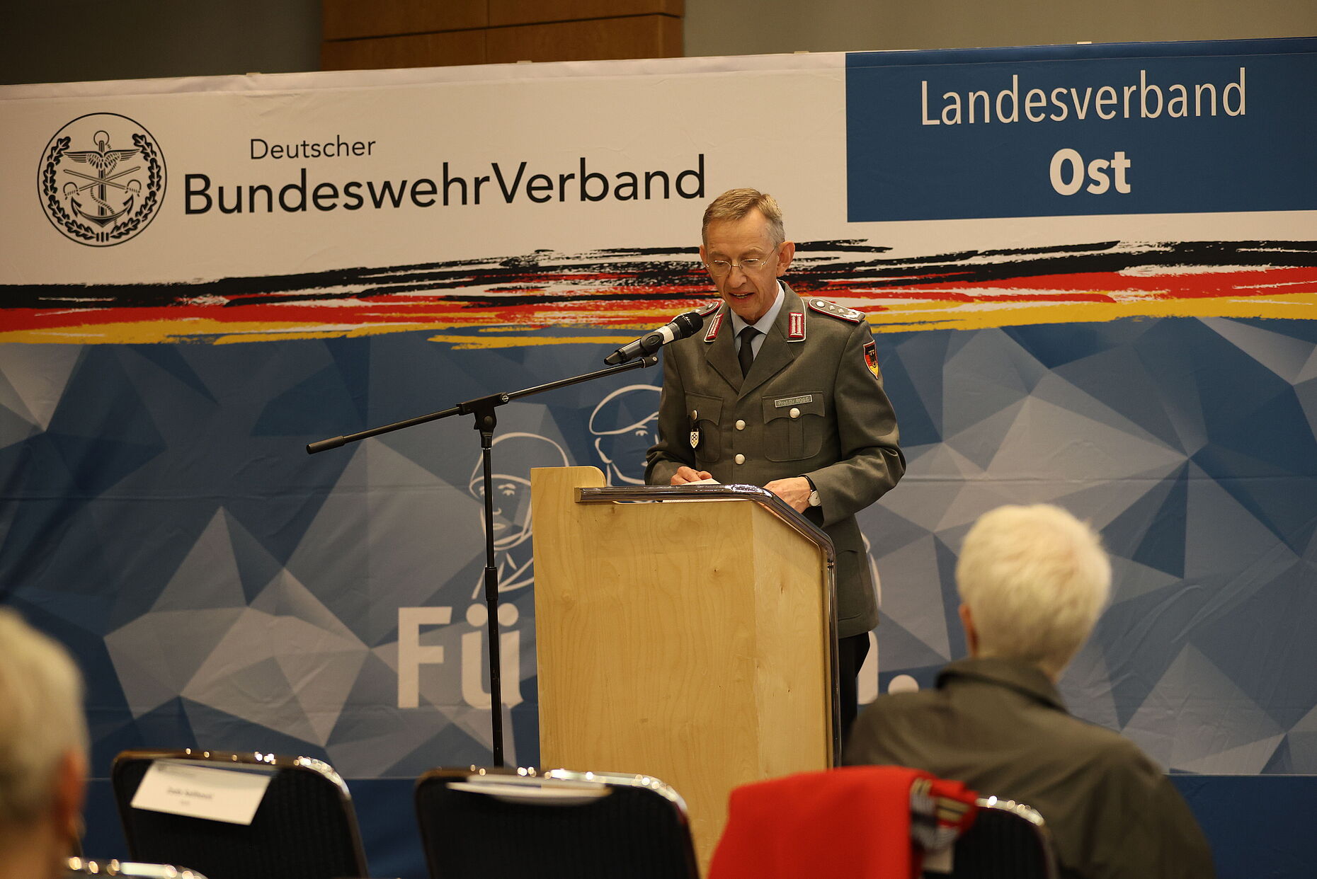 Oberst i.G. Prof. Matthias Rogg war für den Festvortrag eingeladen. Foto: DBwV/Eva Krämer