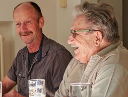 Vorsitzender Gerhard Goos (r.) und sein Stellvertreter Bernd Uiffinger sehen den Neustart der Kameradschaftsarbeit mit Veranstaltungen optimistisch. Foto: DBwV