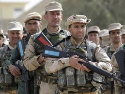 Peschmerga trainieren in der Kaserne in Erbil. Auch die Ausbildungsunterstützungsmission der Bundeswehr im Nordirak wird in der kommenden Woche im Bundestag beraten. Foto: Bundeswehr/Bienert