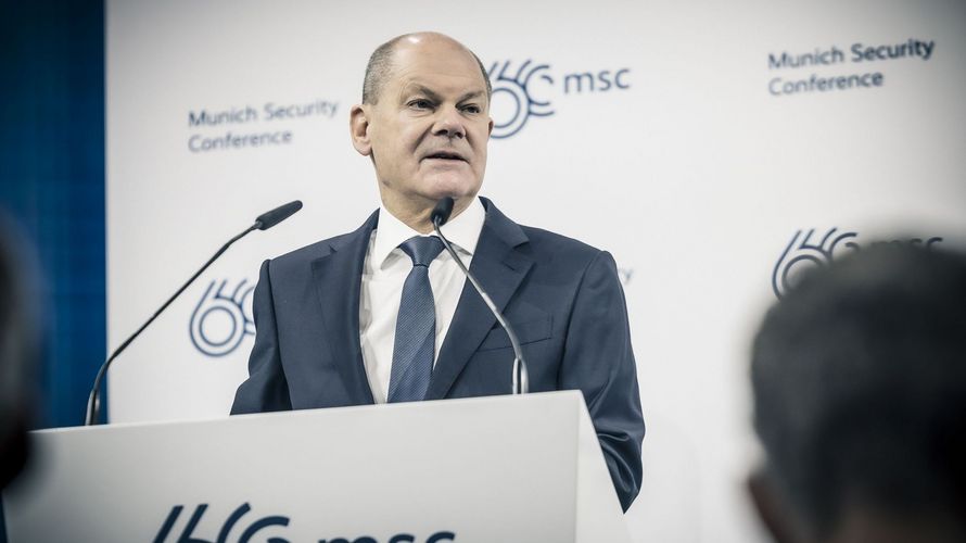 Bundeskanzler Olaf Scholz forderte auf der Münchner Sicherheitskonferenz die EU-Staaten zu mehr Finanzhilfen für die Ukraine auf. Foto: MSC