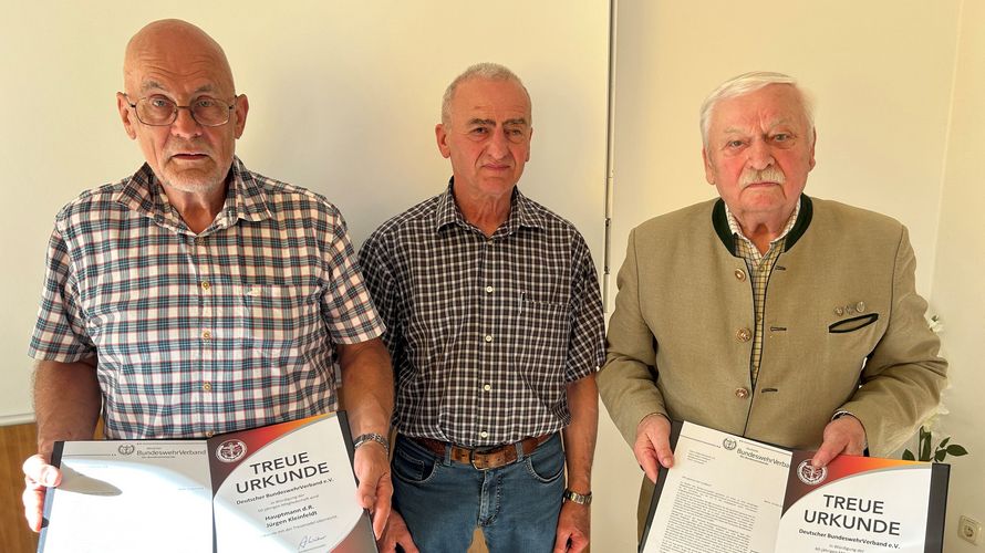Jürgen Kleinfeldt, Holger Kemter und Hans Jürgen Goldbach. Foto: DBwV