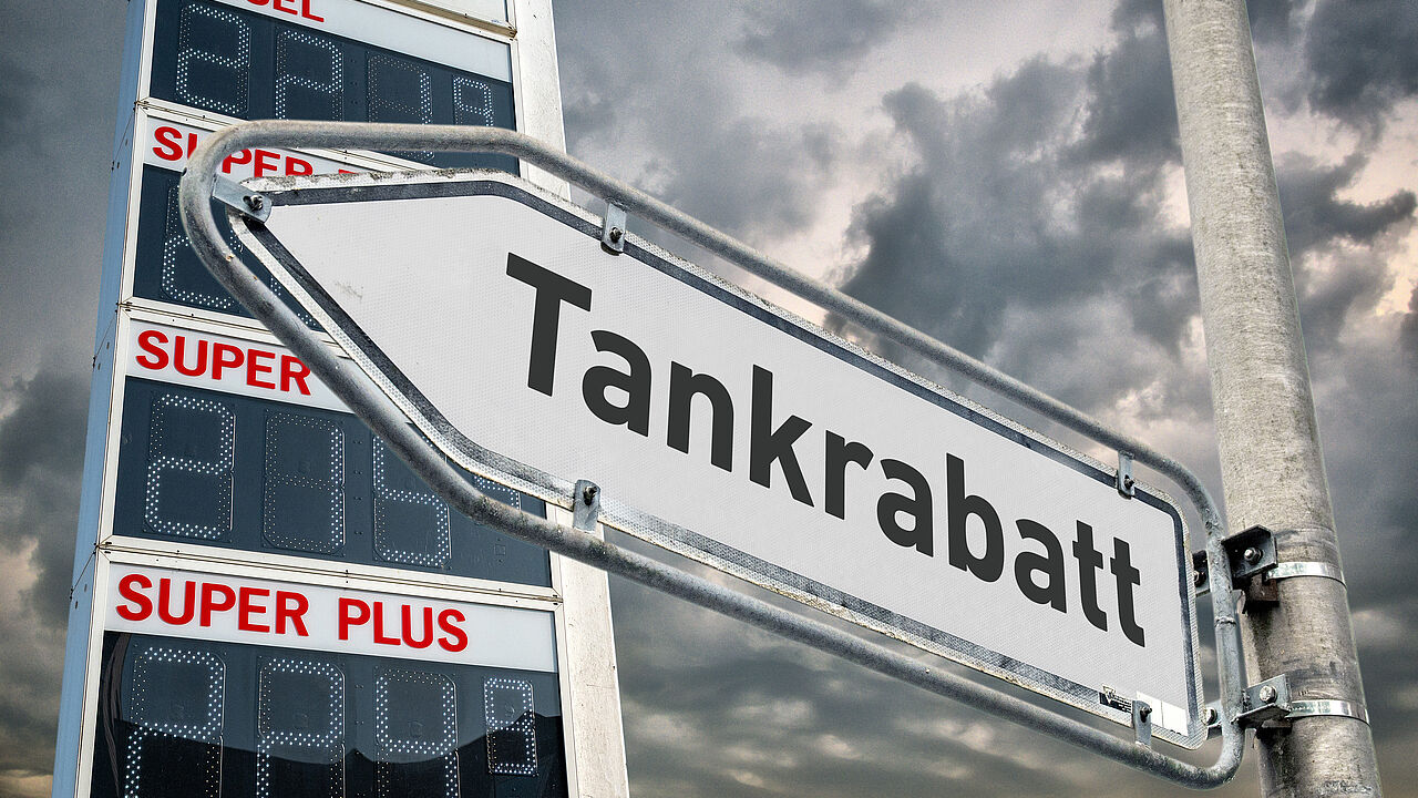 Für den Deutschen BundeswehrVerband ist die Entlastungsprämie der hohen Schrittpreise allerdings nur ein erster Schritt in die richtige Richtung Foto: picture alliance/SULUPRESS.DE/Torsten Sukrow/ SULUPRESS.DE