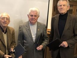 Geehrte: OTL a.D. Manfred Buschhaus (v. l.), StFw a.D. Heinrich Bote und BG a.D. Wilhelm Riehmer. Foto: DBwV