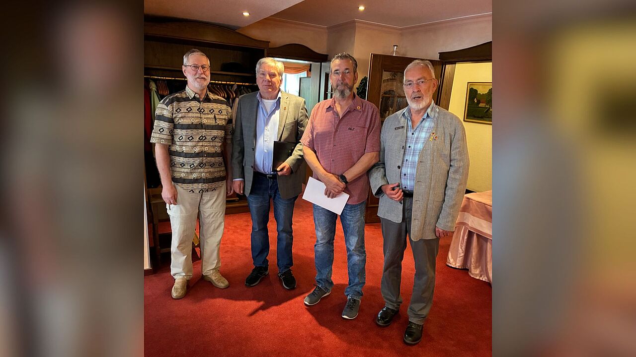 Siegfried Jäger (von links), Dieter Knoren, Ralf Fligge und Hauptmann a. D. Günter Bogutzki (stv. Vorsitzender). Foto: DBwV