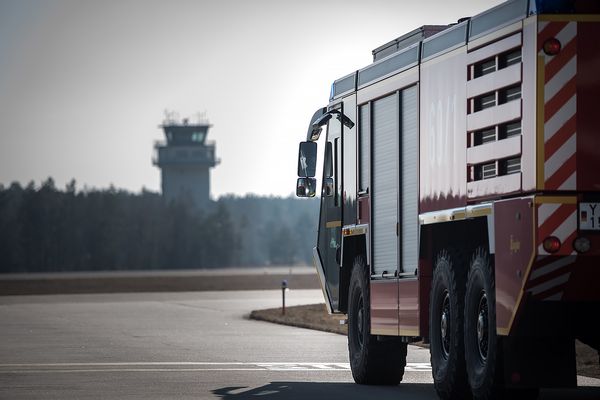 Die Feuerwache auf dem Fliegerhorst Holzdorf ist der Arbeitsplatz von Udo Eckert. Foto: DBwV/Zacharie Scheurer