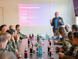 In Höxter organisierte die Standortkameradschaft eine Vortagsveranstaltung zum wichtigen Thema „Absicherung.“ Foto: StOKa Höxter. 