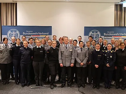 Rund 50 Teilnehmerinnen trafen sich zur Tagung der Gleichstellungsbeauftragten und Gleichstellungsvertrauensfrauen in Berlin. Foto: DBwV/Eva Krämer