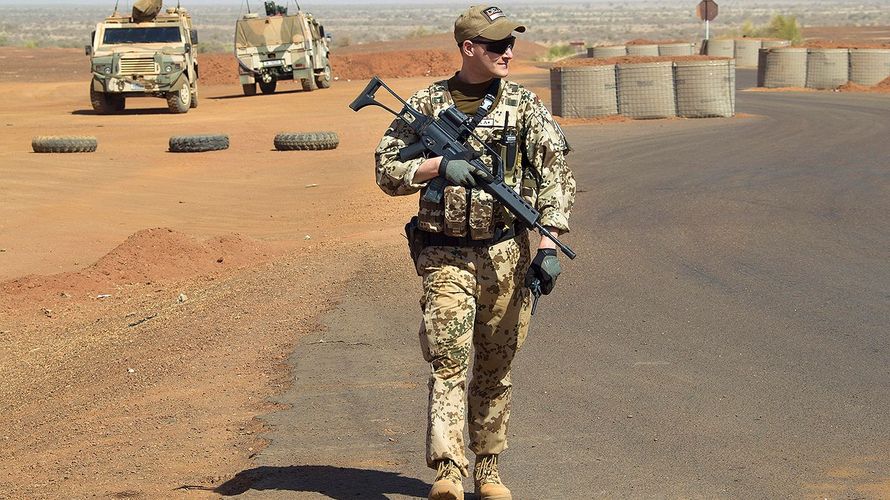 Mehr Geld für Auslandseinsätze: Mit dem BesStMG werden die Zulagen für Auslandseinsätze deutlich erhöht. Foto: Bundeswehr/Christian Thiel