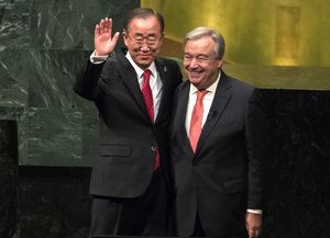 António Guterres (r.) mit seinem Vorgänger als UN-Generalsekretär Ban Ki-moon Foto: picture-alliance/ZUMA Press 