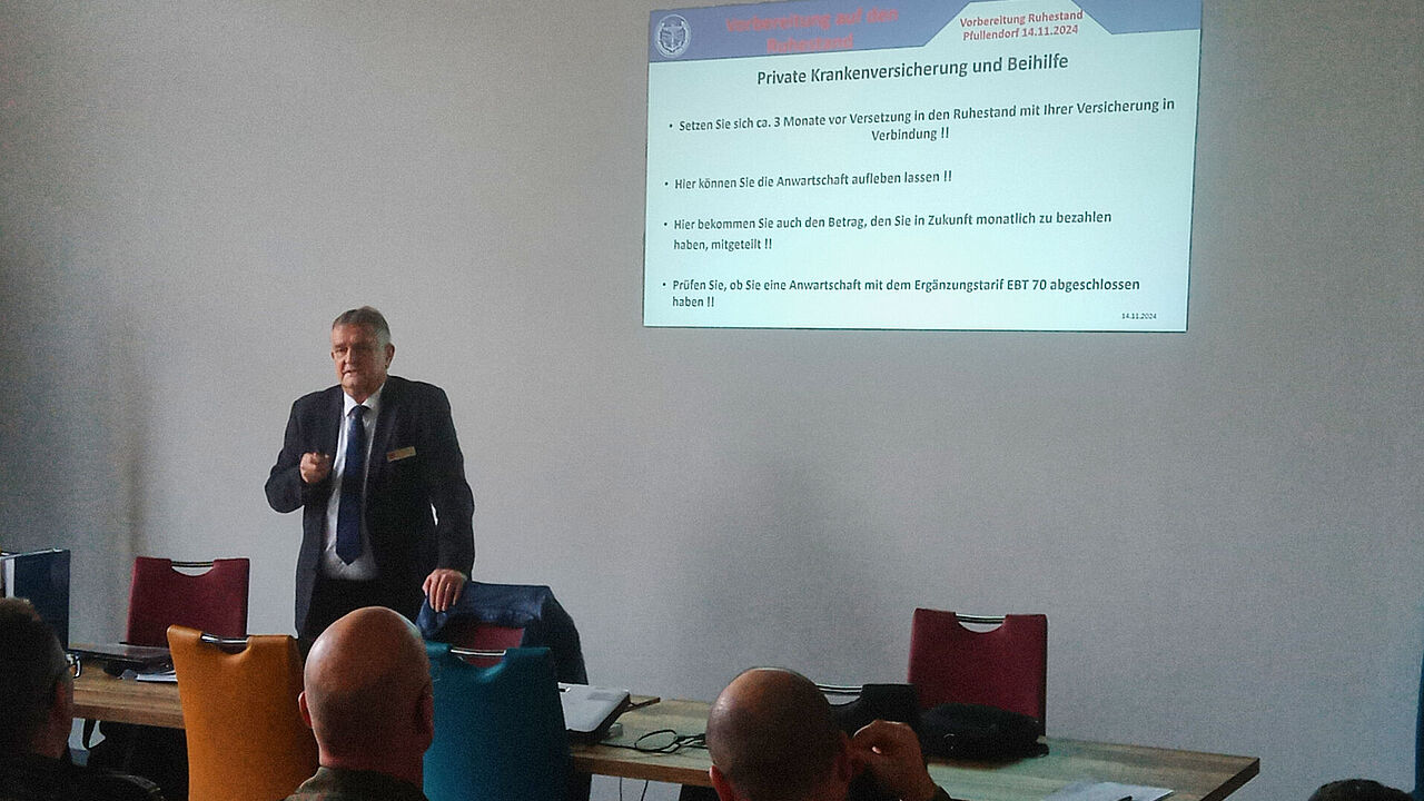 Für das Thema „Alterssicherung für Berufssoldaten“ hatte TruKa-Vorsitzender Stabsfeldwebel Guido Ruoß den Vorsitzenden ERH im Landesverband, Oberstabsfeldwebel a.D. Bernhard Hauber, eingeladen. Foto: Guido Ruoß