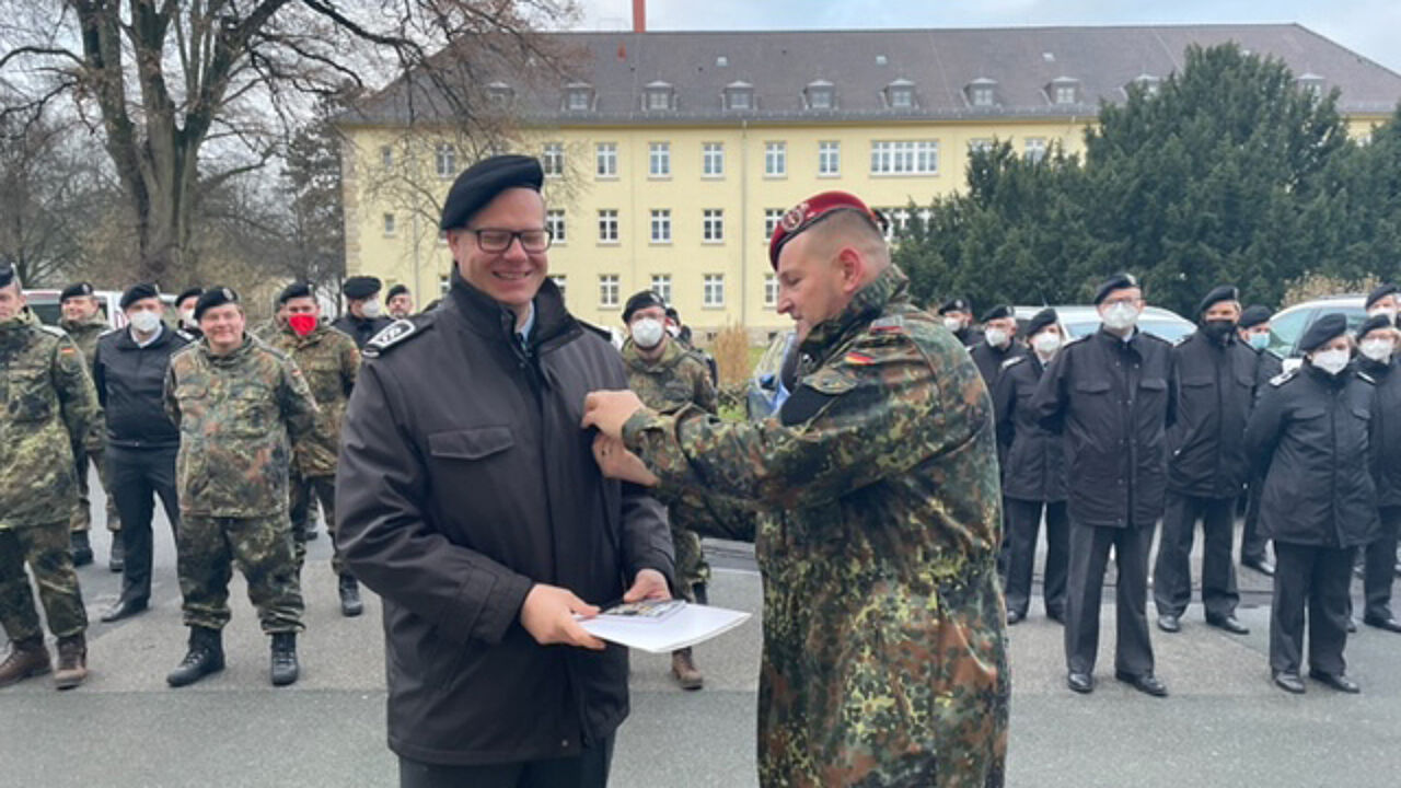 Stabsfeldwebel Michael Kipping (l.) und Oberstabsfeldwebel Heiko Gaebler. Foto: DBwV