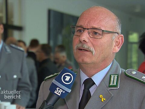 Landesvorsitzender Oberstleutnant Lutz Meier während des Jahresempfangs des LV West im Saarland. Screenshot: DBwV