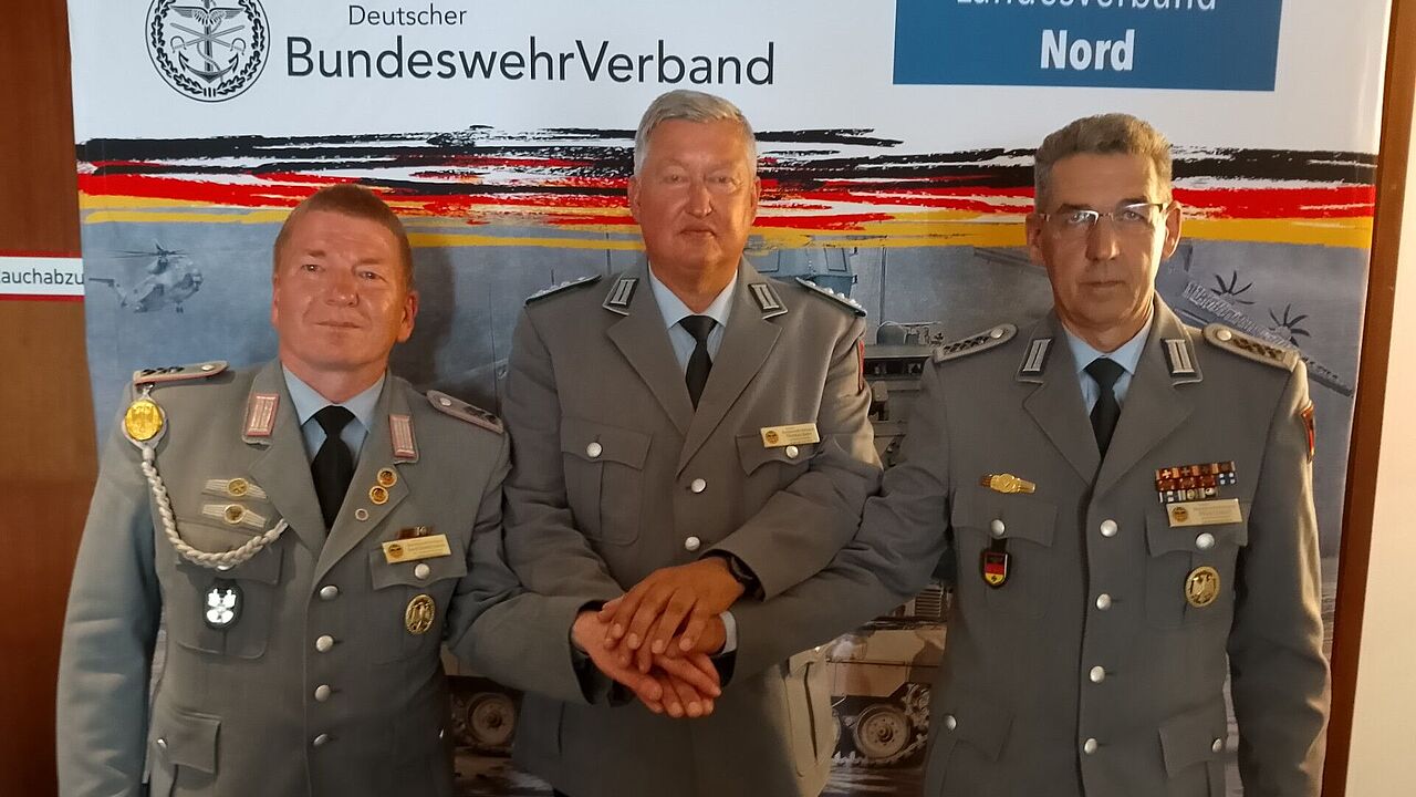 Wechsel im Vorstand: Gerd Dombrowski, Thomas Behr und Oliver Sekuli. Foto: DBwV