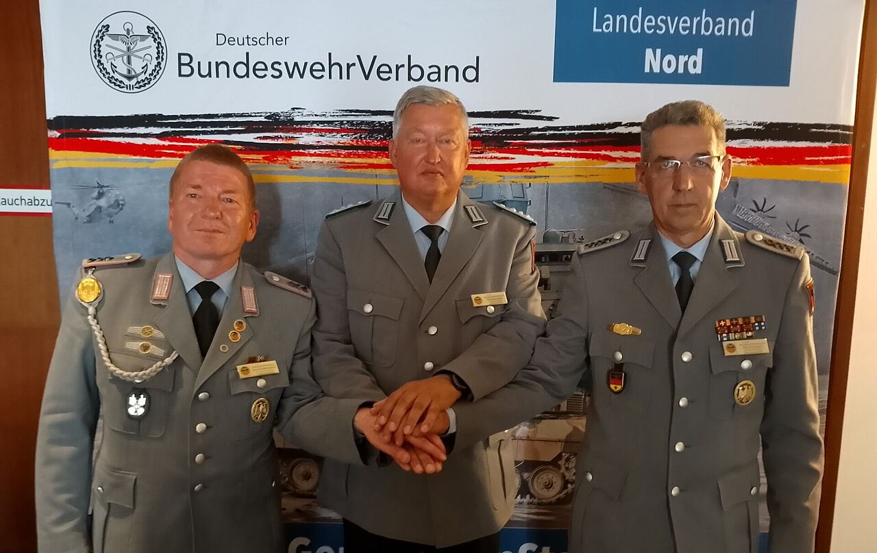 Wechsel im Vorstand: Gerd Dombrowski, Thomas Behr und Oliver Sekuli. Foto: DBwV