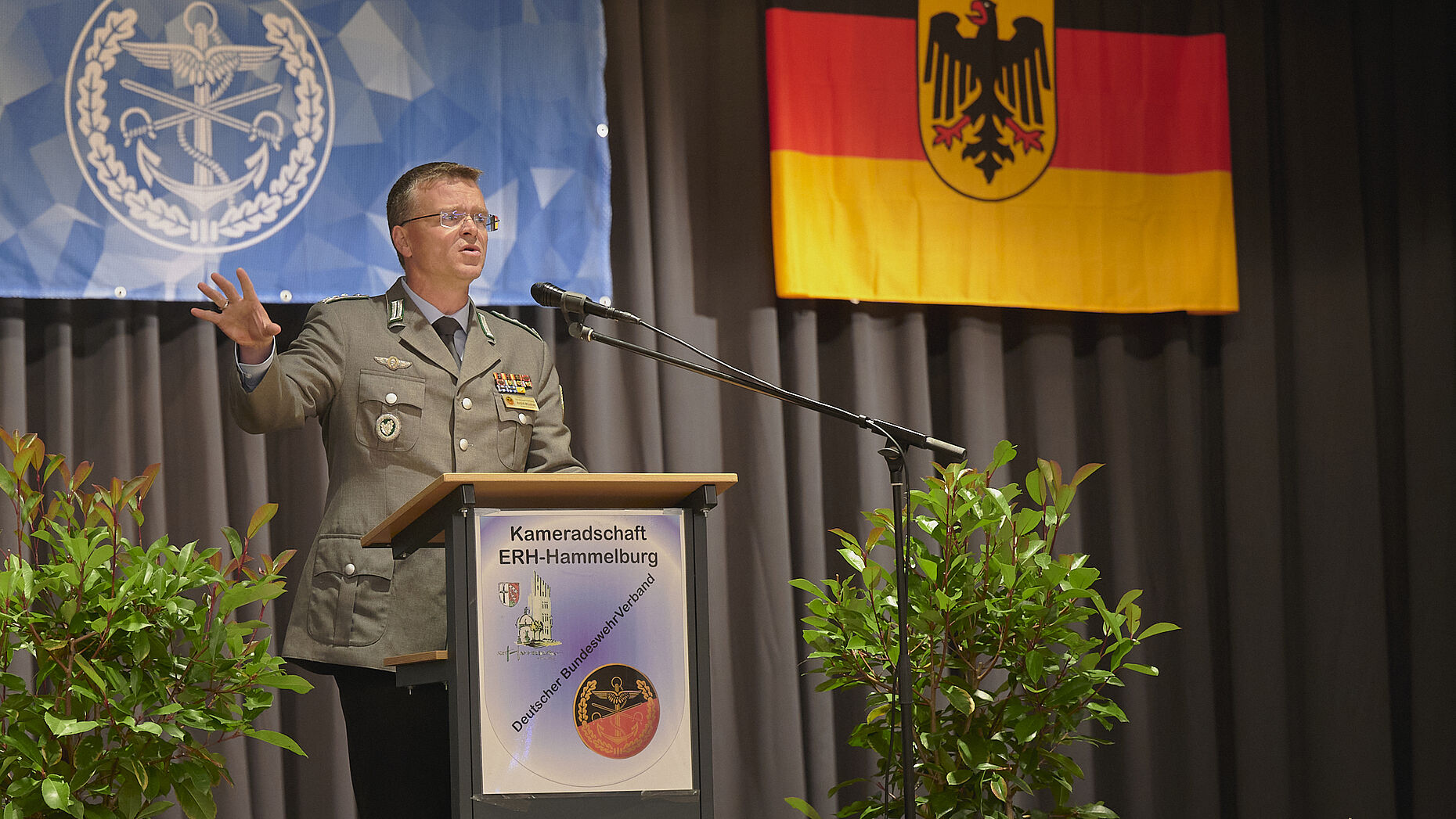 Bundesvorsitzender Oberst André Wüstner hob den Wandel der Verbandsarbeit des DBwV im Kontext zu historischen Wendepunkten in der Sicherheitspolitik hervor. Foto: ik