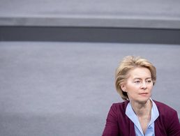 Die Verteidigungsministerin versucht, ihre dramatisch gesunkenen Umfragewerte zu verbessern. Foto: dpa