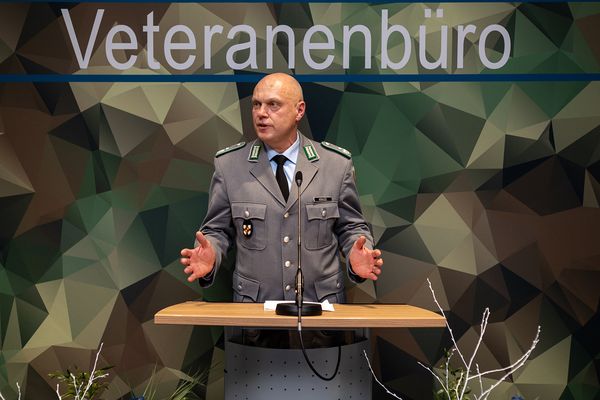 Oberstleutnant Michael Krause leitet das neue Veteranenbüro mit seinen acht Mitarbeiterinnen und Mitarbeitern. Foto: DBwV/Yann Bombeke