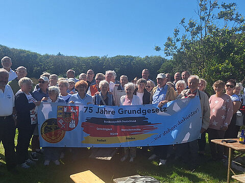 Ein klares „Ja“ zum Grundgesetz brachten die Kameradinnen und Kameraden auf Sylt zum Ausdruck. Foto: LV Nord