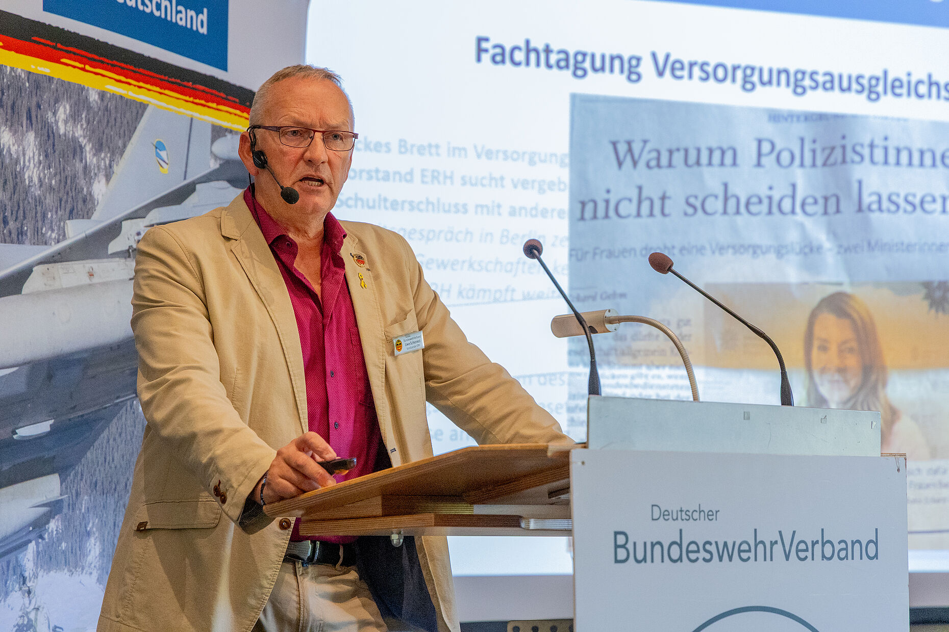 Oberstabsfeldwebel a.D. Uwe Schenkel informierte über aktuelle Entwicklungen im Versorgungs- und Beihilferecht sowie über notwendige Reformen zur Zukunftssicherung der ERH. Foto: DBwV/Sarina Flachsmeier