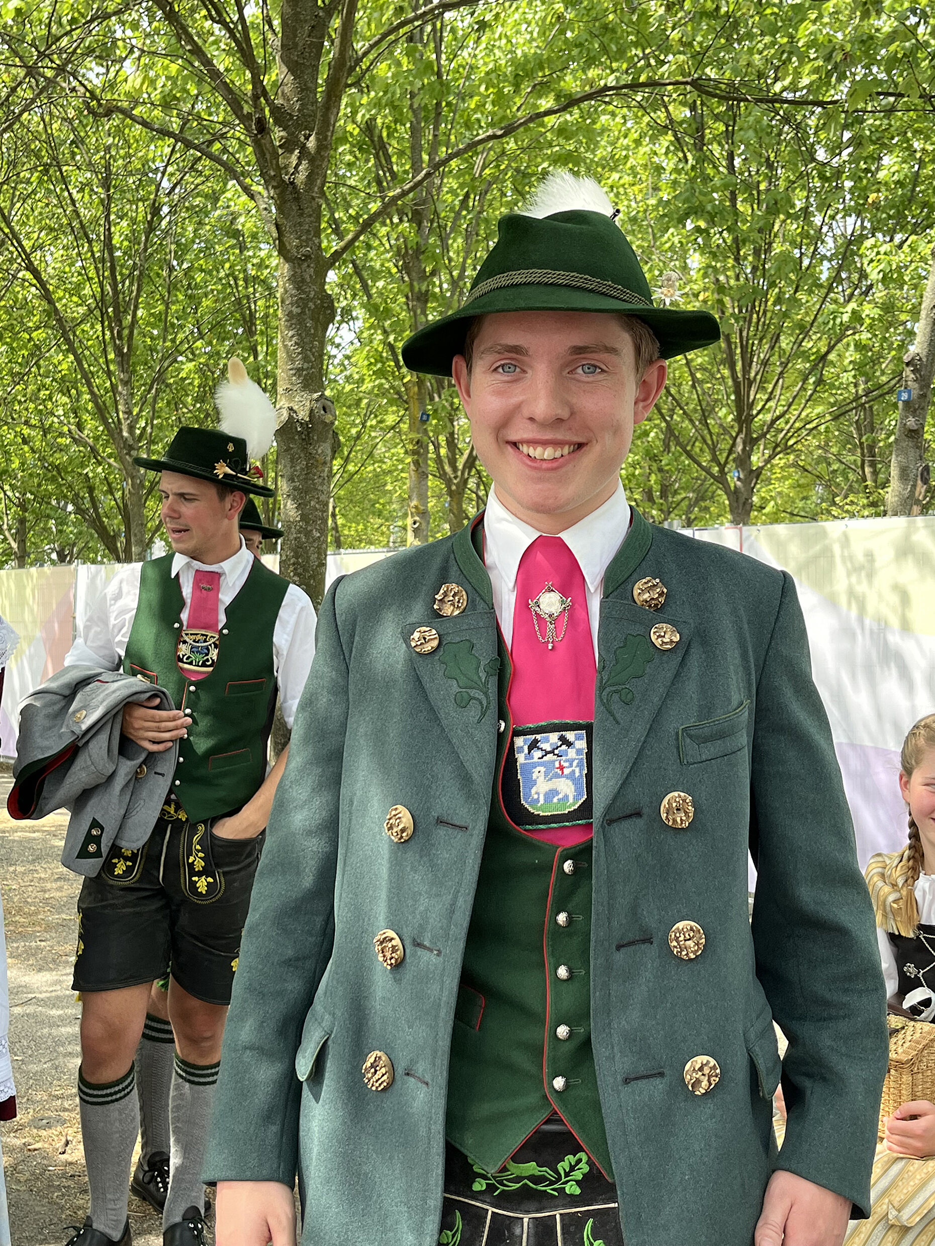In bayerischer Tracht präsentierte sich Maximilian Hani beim Demokratiefest in Berlin. Foto: DBwV