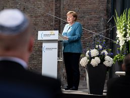 In ihrer Festrede fand Bundeskanzlerin Angela Merkel deutliche Worte gegen Rassismus und Antisemitismus in Deutschland. Foto: picture alliance/dpa/dpa Pool | Bernd von Jutrczenka