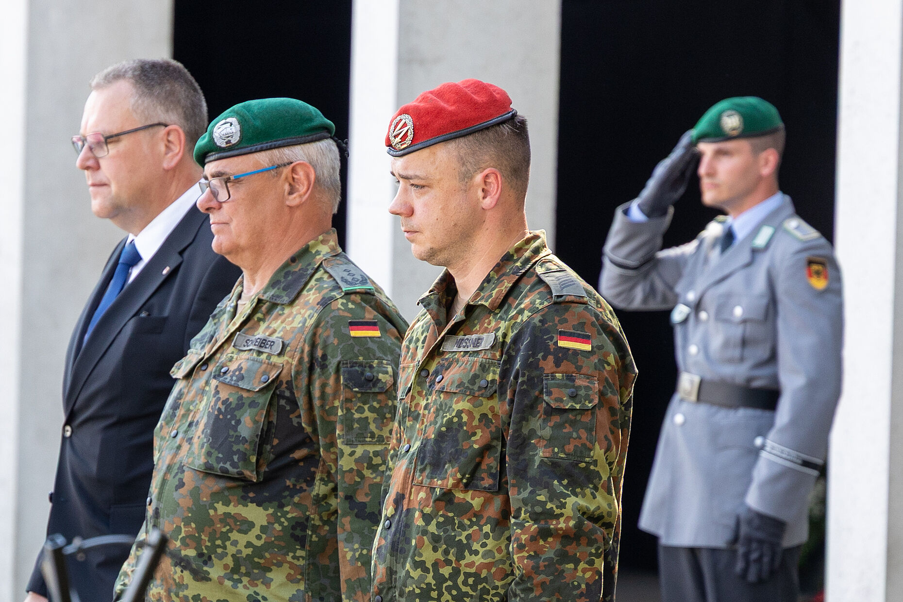Der Stellvertreter des Bundesvorsitzenden, Oberstabsgefreiter Marcus Meissner, nahm an der Gedenkveranstaltung zum Abschluss des Marsches im Bendlerblock teil. Foto: DBwV/Yann Bombeke