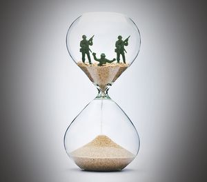 Die Zeit läuft. (Fotos/Montage: Fotolia, DBwV/gr. Darrelmann)