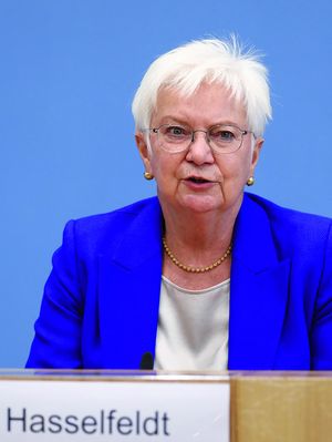 Gerda Hasselfeldt, Präsidentin des Deutschen Roten Kreuzes. Foto: picture alliance / SZ Photo