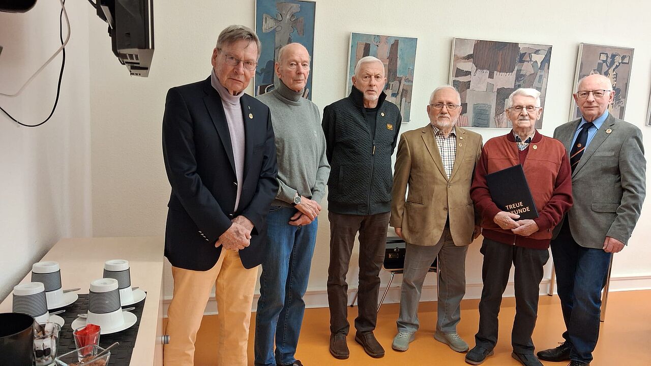 Lutz-Uwe Gloeckner, Klaus Bartels, Horst Trumpke, Gerhard Mrozik, Siegfried Krüger und Jürgen Schwarz. Foto: DBwV