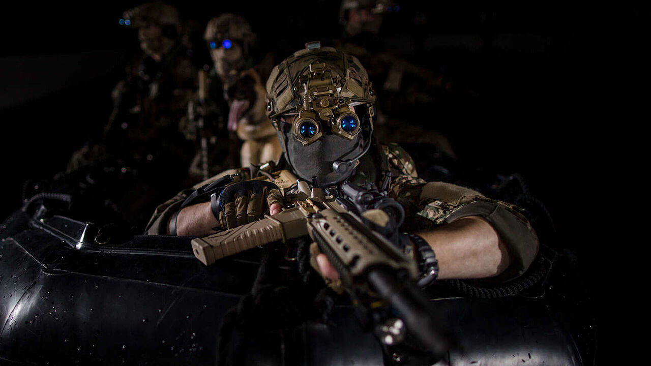Nach Freigabe durch den Haushaltsausschuss des Deutschen Bundestages erhält die VJTF 5.000 Bildverstärkerbrillen. Foto: Bundeswehr/Jana Neumann