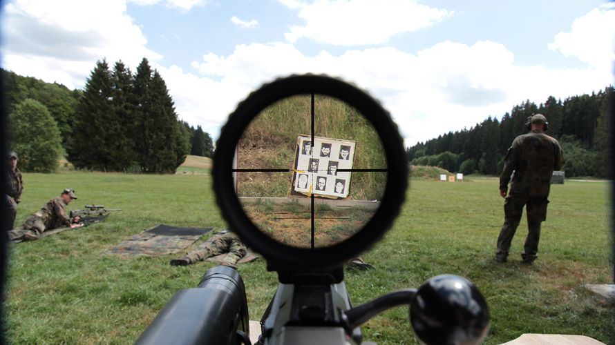 Schießübung beim KSK. Der großen Politik scheint der Durchblick momentan verloren gegangen zu sein Foto: ksk