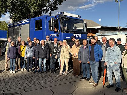 Der Besuch beim THW Bensheim-Auerbach verband interessante Einblicke in den Katastrophenschutz mit kameradschaftlichem Miteinander. Ein herzlicher Glückwunsch an die Jubilare für ihre langjährige Treue zum Verband. Foto: DBwV