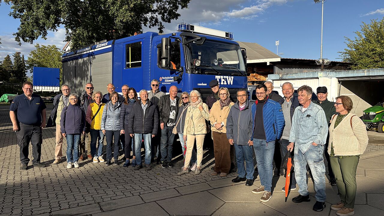 Der Besuch beim THW Bensheim-Auerbach verband interessante Einblicke in den Katastrophenschutz mit kameradschaftlichem Miteinander. Ein herzlicher Glückwunsch an die Jubilare für ihre langjährige Treue zum Verband. Foto: DBwV