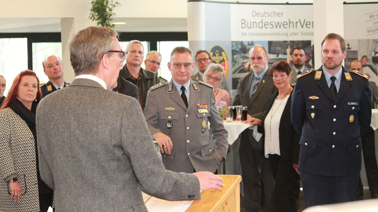 Die Ansprache beim Jahresempfang der StoKa Ingolstadt hielt der Landesvorsitzende Gerhard Stärk. Foto: DBwV/Ingo Kaminsky