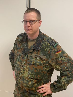 Hauptfeldwebel Stefan Kreitz leistet seinen Dienst im Jägerbataillon 292. Im Sinne der Einsazbereitschaft befürwortet auch er die nun beschlossene Duldungspflicht. Foto: privat