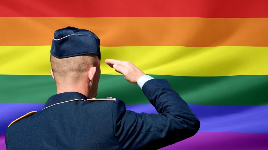 Homosexuelle Soldaten wurden von der Gründung der Bundeswehr im Jahr 1956 an von Vorgesetzen, den Truppendienstgerichten und der zivilen Strafjustiz verfolgt. Erst spät änderte sich diese Praxis. Foto: DBwV