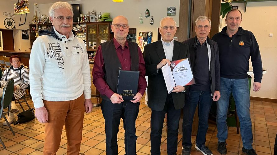 v.l.: Peter Knobloch, Werner Kording, Gerhard Schulz, Heino Kohlscheen und Dirk Sommer. Foto: DBwV