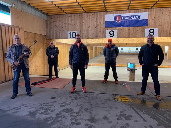 Auch die Sportfördergruppe in Oberhof gehörte zu den Besuchsstationen von Jürgen Görlich. Foto: DBwV/Maik Beier