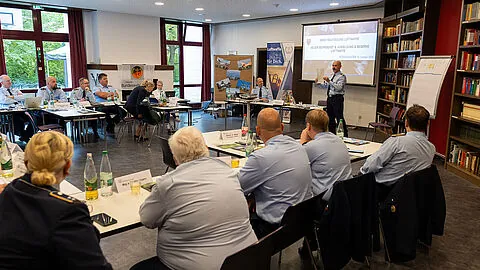 Die Tagung fand im Arbeitnehmer-Zentrum Königswinter statt. Foto: DBwV/Yann Bombeke