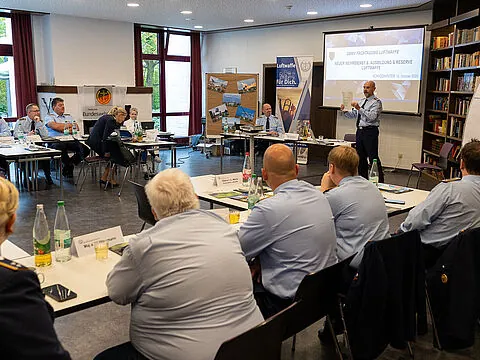 Die Tagung fand im Arbeitnehmer-Zentrum Königswinter statt. Foto: DBwV/Yann Bombeke