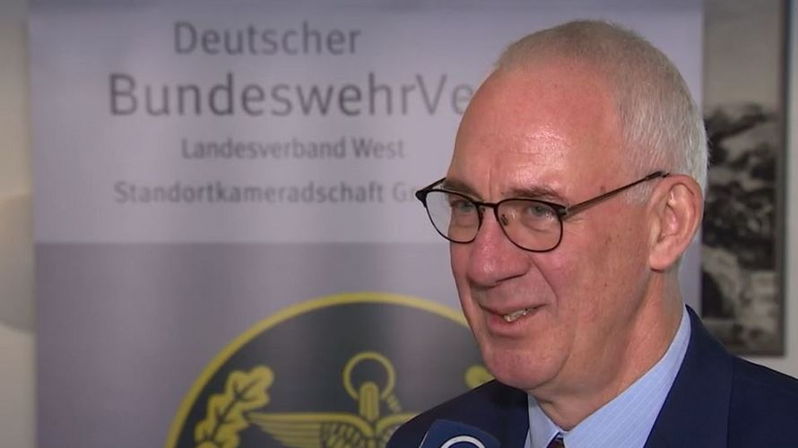 Generalleutnant a.D. Dr. Ansgar Rieks zu Künstlicher Intelligenz (KI) in den Streitkräften. Foto: Screenshot