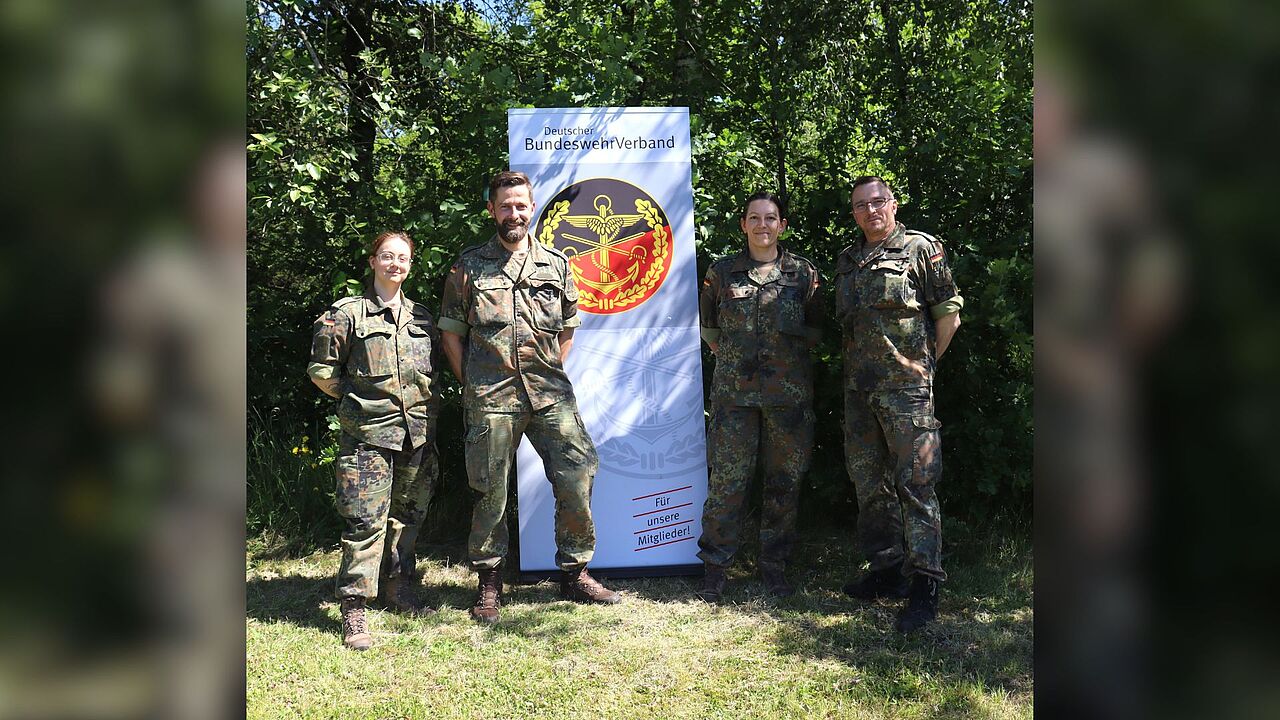 Führungswechsel bei der Truppenkameradschaft Rennerod. Foto: TruKa