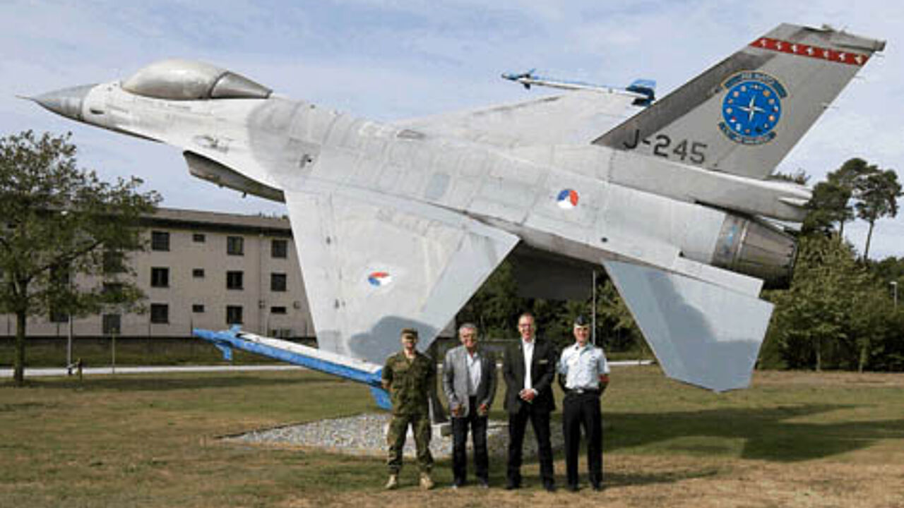Hauptfeldwebel Benjamin Angel, Matthias Nickel (Vorsitzender sKERH), Landesgeschäftsführer Carsten Pfenning und Oberstleutnant Torsten Glaser, stv. Leiter Stabsgruppe DDO/DtA HQ AIRCOM (v.l) Foto: Matthias Nickel