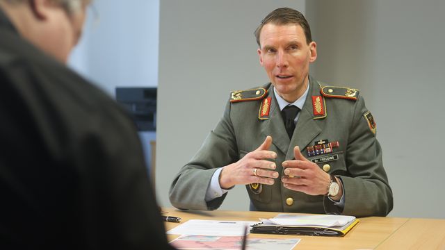 General Freuding im Interview mit dem Deutschen BundeswehrVerband. Foto: DbwV/Christian Höb