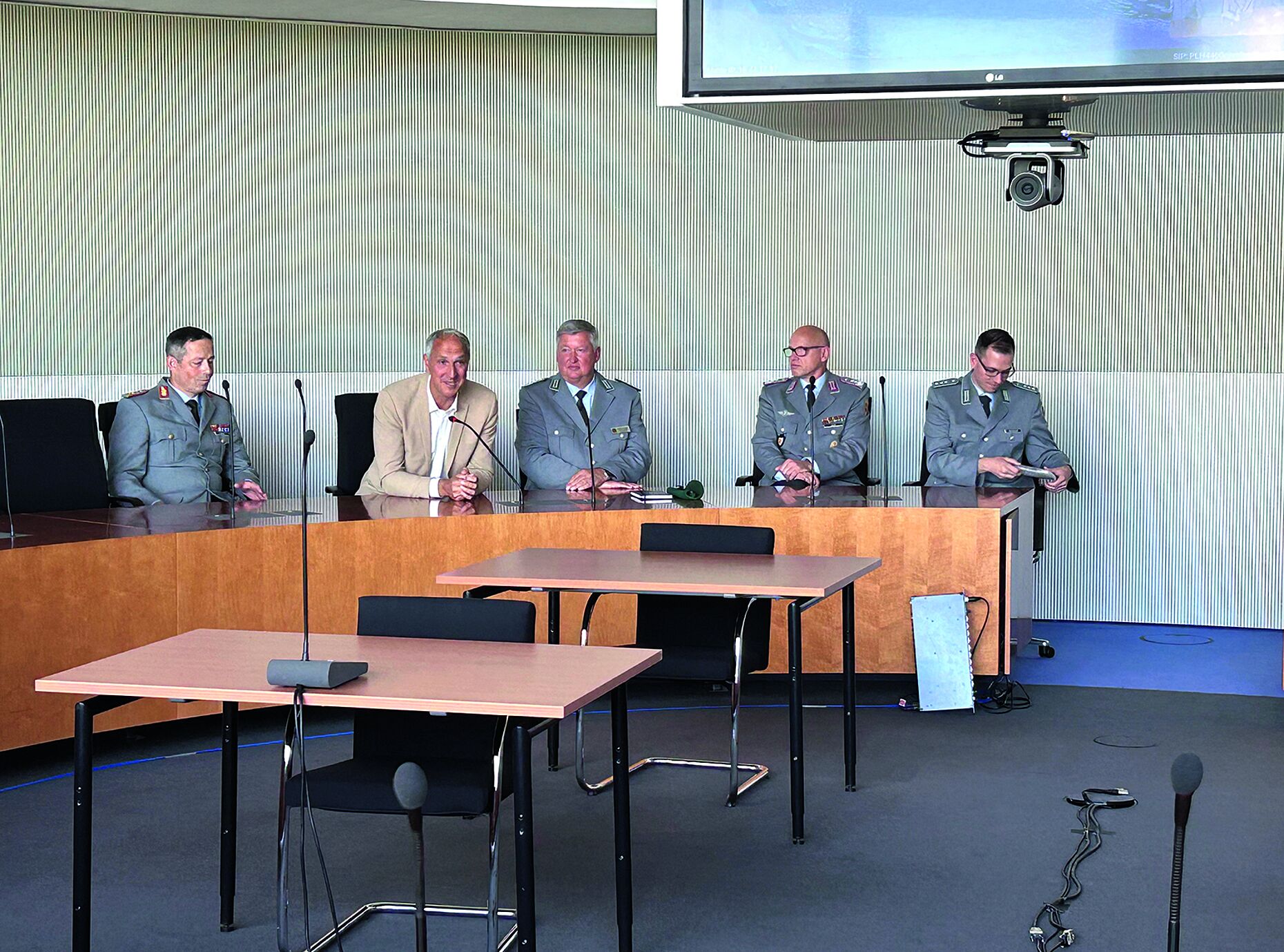 Erster Höhepunkt des Seminars war der Austausch mit SPD-Verteidigungspolitiker Christoph Schmid. Foto: DBwV