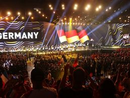 Mit einem riesigen Jubel empfangen 25.000 Zuschauer das deutsche Invictus-Team. Foto: Getty Images